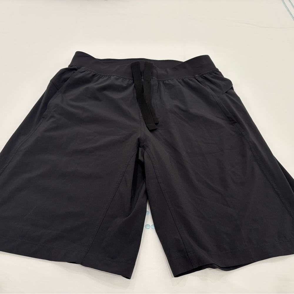 lululemon athletica Men's Black Athletic Shorts